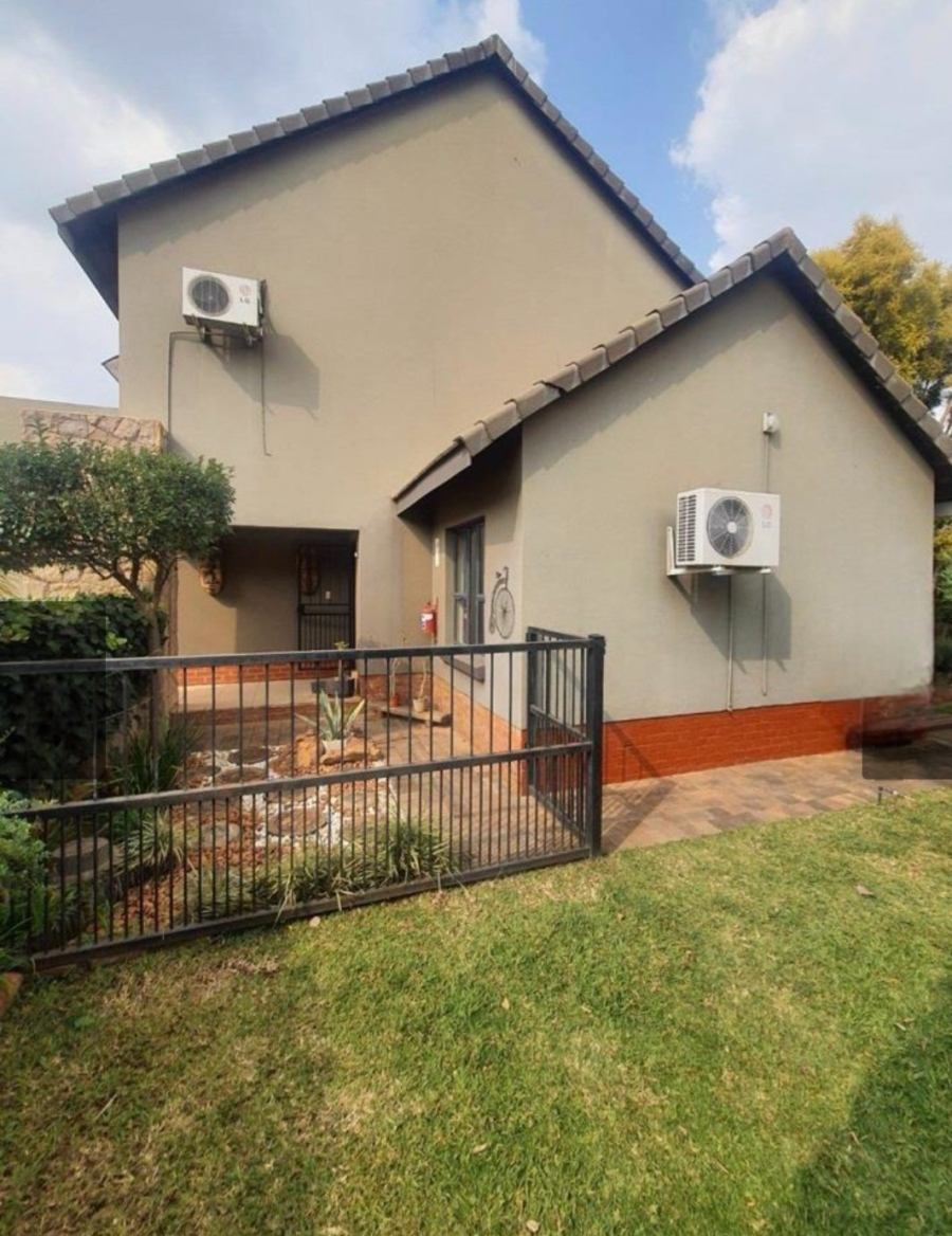 3 Bedroom Property for Sale in Melodie North West